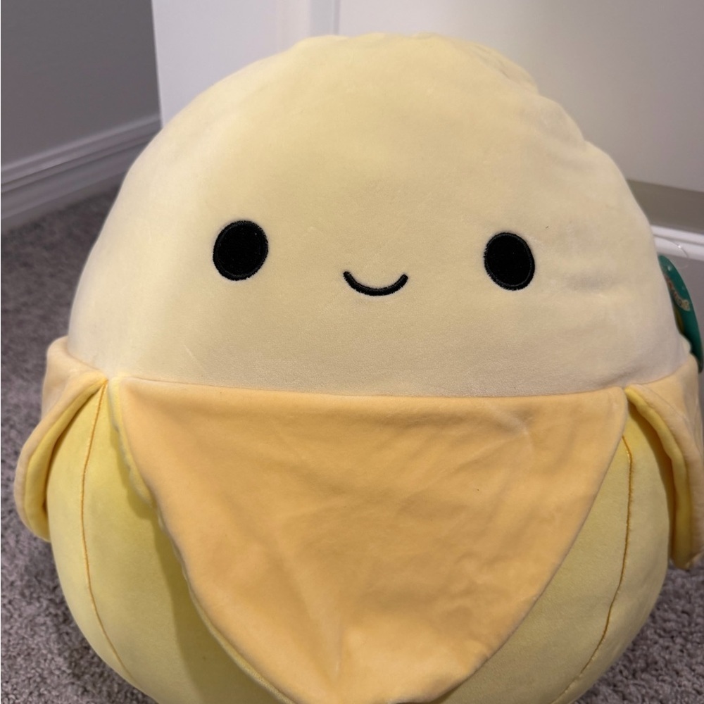 Junie the banana squishmellow